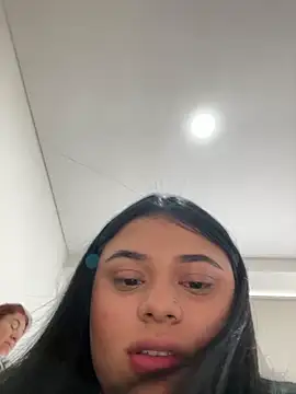 alissonfernandez  online show from 02/08/25, 03:21