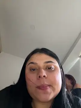 alissonfernandez  online show from 02/15/25, 01:49