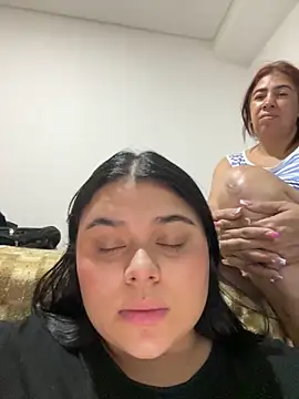 alissonfernandez  online show from 02/21/25, 01:33