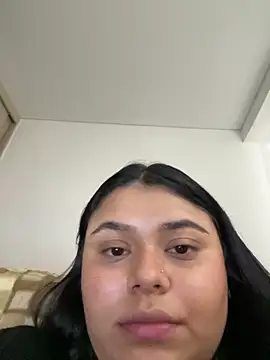 alissonfernandez  online show from 02/22/25, 09:37