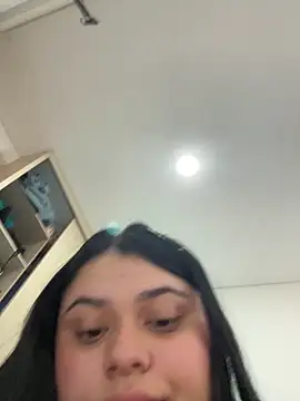 alissonfernandez  online show from 03/05/25, 01:28