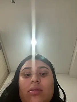 alissonfernandez  online show from 03/06/25, 01:03