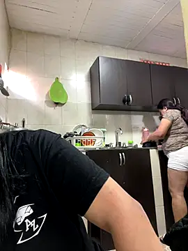 alissonfernandez  online show from 09/14/25, 09:03