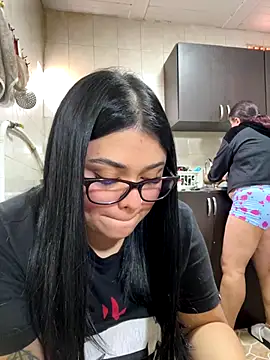 alissonfernandez  online show from 09/19/25, 04:40