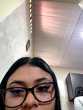 alissonfernandez  online show from 09/24/25, 02:09