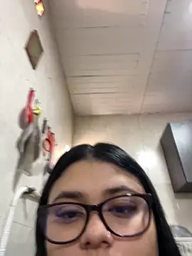 alissonfernandez  online show from 10/01/25, 03:29