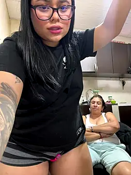 alissonfernandez  online show from 10/04/25, 08:51