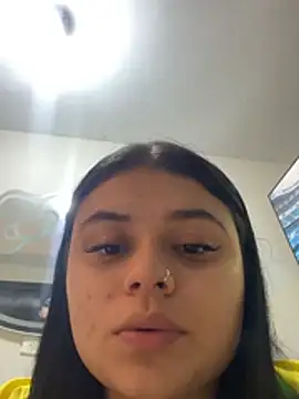 alissonfernandez  online show from 06/24/26, 09:36