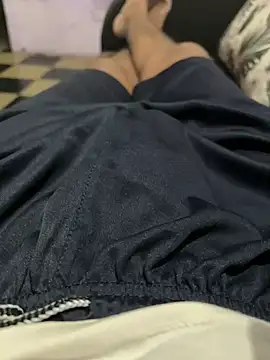 Snapshot of Desiboy___21 chatting on 12/12/24, 05:04 Desiboy   21 online show from 12/12/24, 05:04