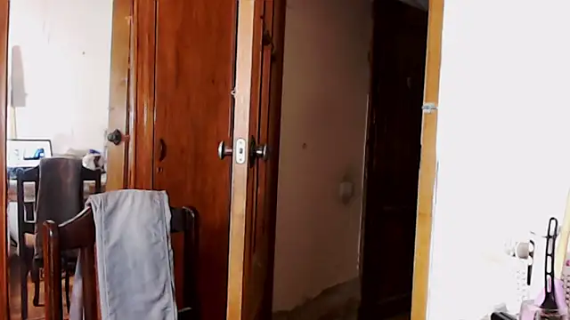 Snapshot of ShineMax18 chatting on 01/19/25, 06:00 ShineMax18 online show from 01/19/25, 06:00