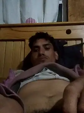 Snapshot of GaMeCrAc1 chatting on 01/22/25, 08:40 GaMeCrAc1 online show from 01/22/25, 08:40