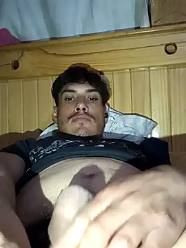 Snapshot of GaMeCrAc1 chatting on 10/01/25, 09:15 GaMeCrAc1 online show from 10/01/25, 09:15