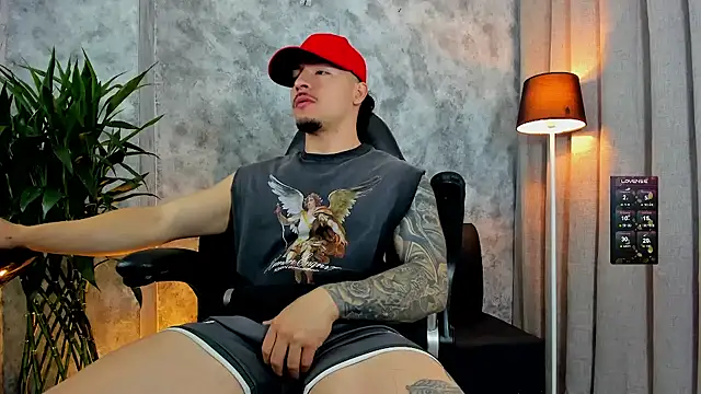 boyc022  online show from 11/25/25, 03:23