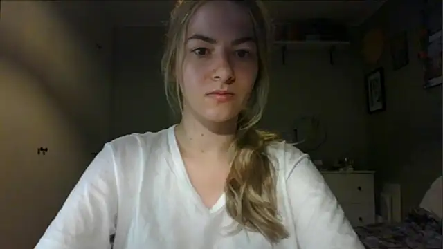 Snapshot of ROSIEx_sweet chatting on 01/07/26, 07:44 ROSIEx sweet online show from 01/07/26, 07:44