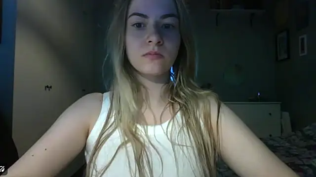 Snapshot of ROSIEx_sweet chatting on 03/31/26, 06:47 ROSIEx sweet online show from 03/31/26, 06:47