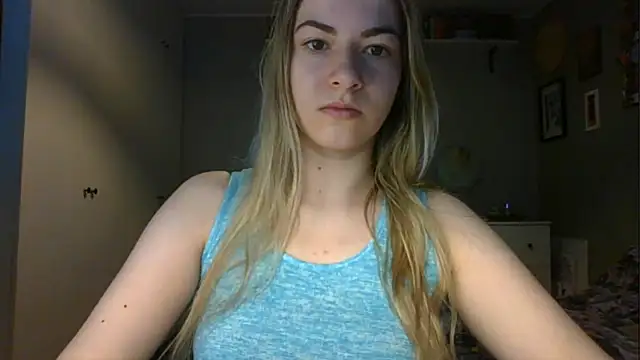 Snapshot of ROSIEx_sweet chatting on 04/10/26, 06:40 ROSIEx sweet online show from 04/10/26, 06:40