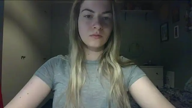 Snapshot of ROSIEx_sweet chatting on 04/20/26, 06:38 ROSIEx sweet online show from 04/20/26, 06:38