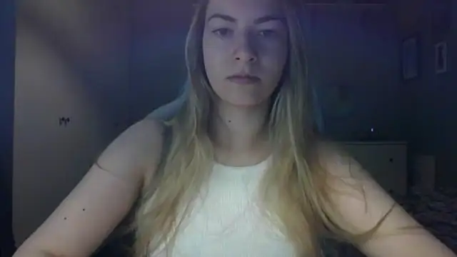 Snapshot of ROSIEx_sweet chatting on 04/29/26, 06:50 ROSIEx sweet online show from 04/29/26, 06:50