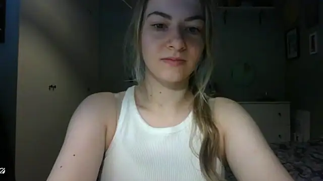 Snapshot of ROSIEx_sweet chatting on 05/05/26, 07:05 ROSIEx sweet online show from 05/05/26, 07:05