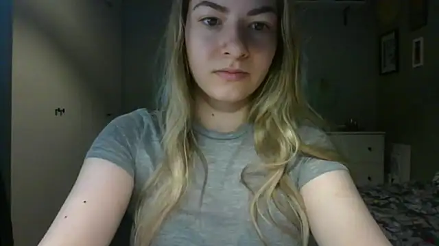 Snapshot of ROSIEx_sweet chatting on 05/12/26, 06:54 ROSIEx sweet online show from 05/12/26, 06:54