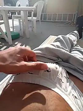 Snapshot of MrTamburine22 chatting on 10/19/25, 12:50 MrTamburine22 online show from 10/19/25, 12:50