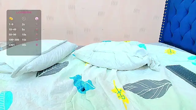 hornybarelylegalgirl online show from 02/03/25, 12:58