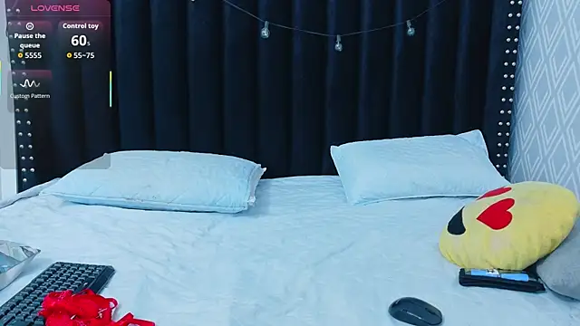 hornybarelylegalgirl online show from 12/01/25, 12:32