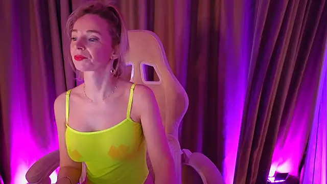 Snapshot of bubbling_crush chatting on 02/22/25, 10:31 bubbling crush online show from 02/22/25, 10:31