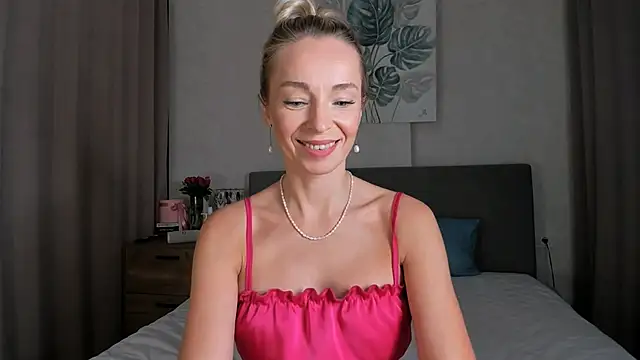 Snapshot of bubbling_crush chatting on 10/20/25, 08:42 bubbling crush online show from 10/20/25, 08:42