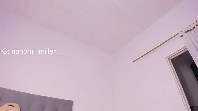 Snapshot of NAHOMI_MILLER chatting on 01/12/25, 08:04 NAHOMI MILLER online show from 01/12/25, 08:04