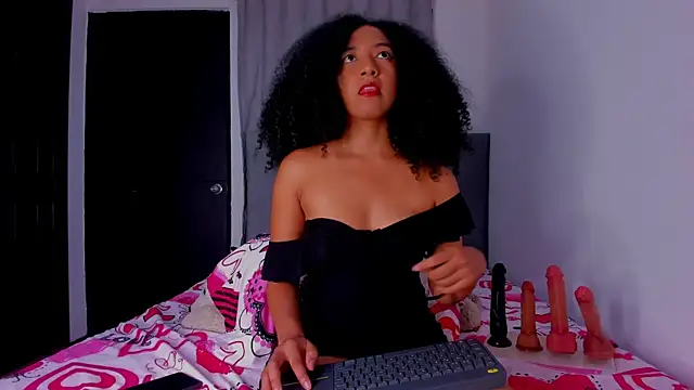 Snapshot of NAHOMI_MILLER chatting on 03/16/25, 02:32 NAHOMI MILLER online show from 03/16/25, 02:32