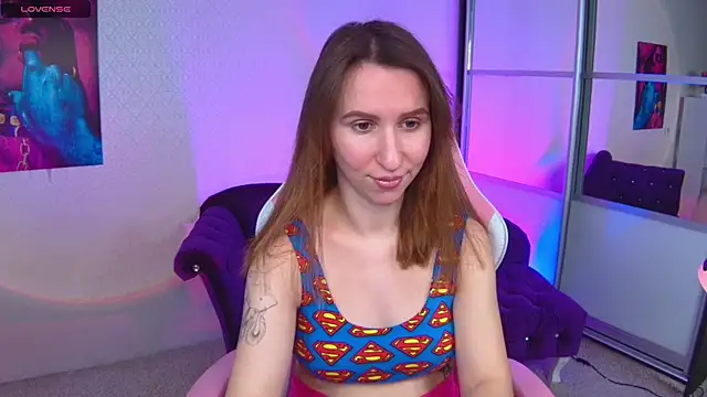 AliceBYKiss online show from 12/19/24, 06:45