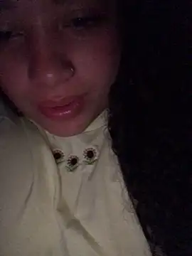 Snapshot of Julieta_333 chatting on 03/20/25, 09:04 Julieta 333 online show from 03/20/25, 09:04