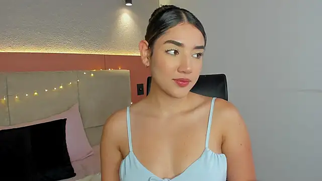 AniiRose online show from 11/26/25, 12:55