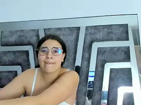 Salome Moonn online show from 02/08/25, 03:08