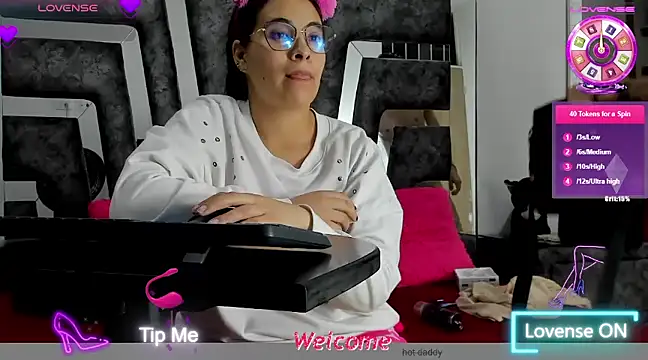 Salome Moonn online show from 03/06/25, 12:43