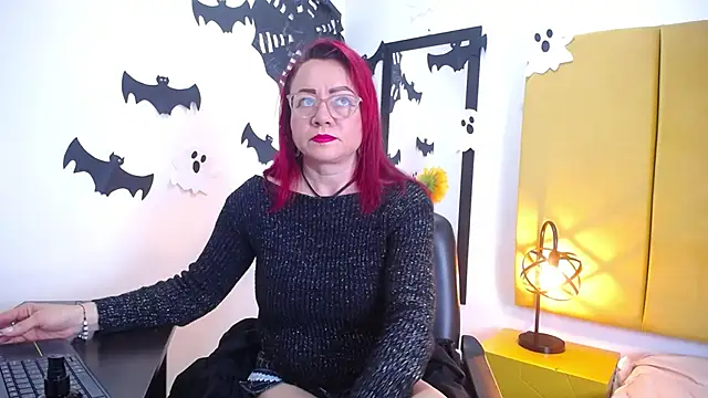 Lupiita223 online show from 10/21/25, 12:39