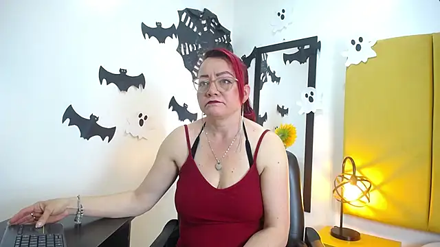 Lupiita223 online show from 10/22/25, 12:49