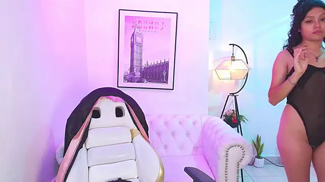 Theia moon online show from 01/26/25, 12:22