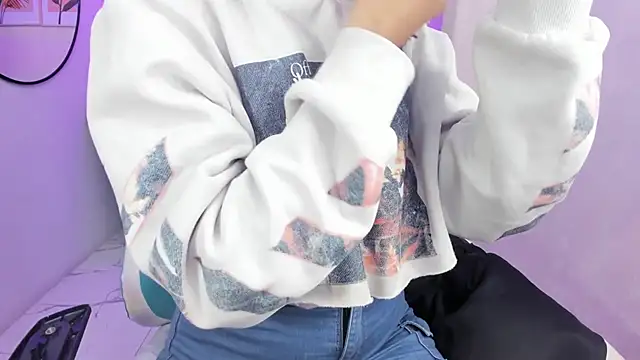 Theia moon online show from 10/13/25, 01:11