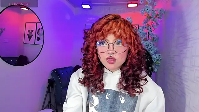 Theia moon online show from 12/18/25, 01:39