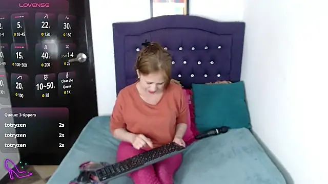 Snapshot of MARYQUANT chatting on 01/26/25, 01:31 MARYQUANT online show from 01/26/25, 01:31