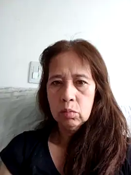 Snapshot of MARYQUANT chatting on 10/26/25, 01:06 MARYQUANT online show from 10/26/25, 01:06