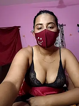 Snapshot of lovely-tanu chatting on 10/22/25, 11:43 lovely-tanu online show from 10/22/25, 11:43
