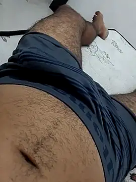 Snapshot of Leleko1997 chatting on 10/30/25, 03:19 Leleko1997 online show from 10/30/25, 03:19