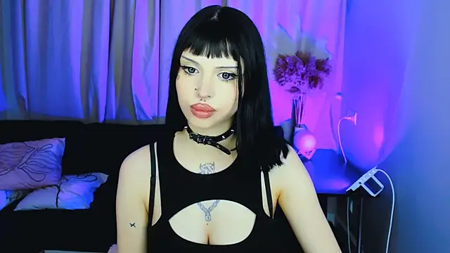 Snapshot of Barbara_xKiss chatting on 01/13/25, 08:37 Barbara xKiss online show from 01/13/25, 08:37