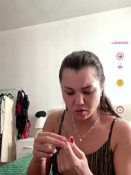 MiraMiss online show from 06/04/26, 12:00