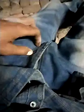 Snapshot of PracticalGum40 chatting on 12/20/24, 01:11 PracticalGum40 online show from 12/20/24, 01:11