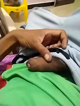 Snapshot of PracticalGum40 chatting on 12/26/24, 02:27 PracticalGum40 online show from 12/26/24, 02:27