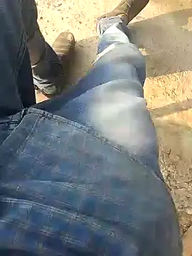 Snapshot of PracticalGum40 chatting on 01/01/25, 11:16 PracticalGum40 online show from 01/01/25, 11:16